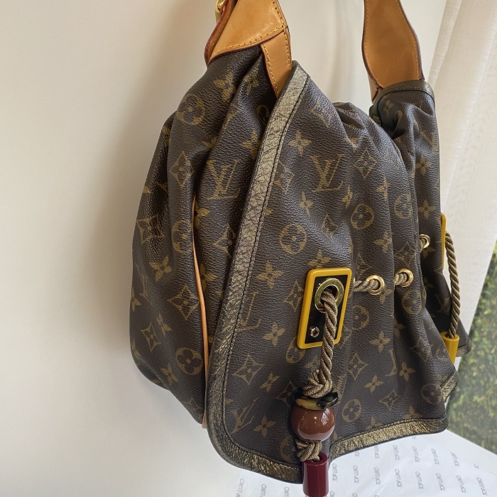 vuitton kalahari madonna