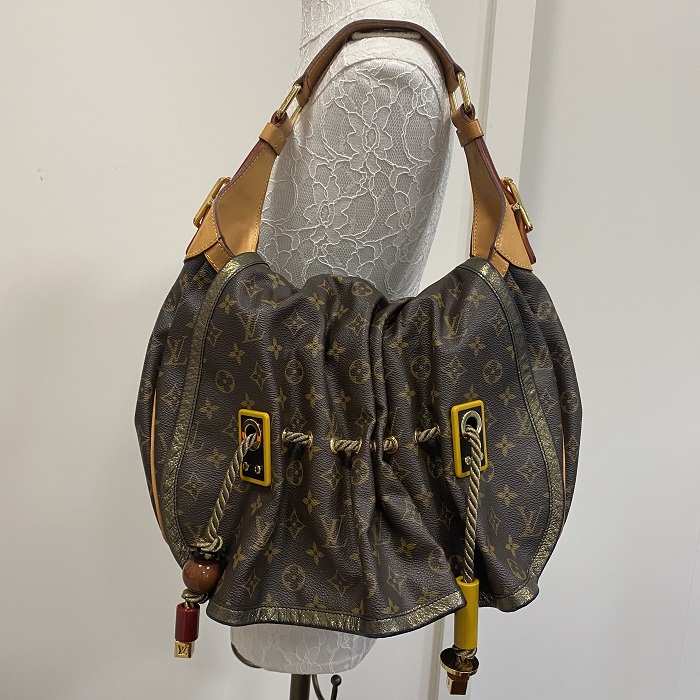 Louis Vuitton Kalahari Madonna - Top Luxo