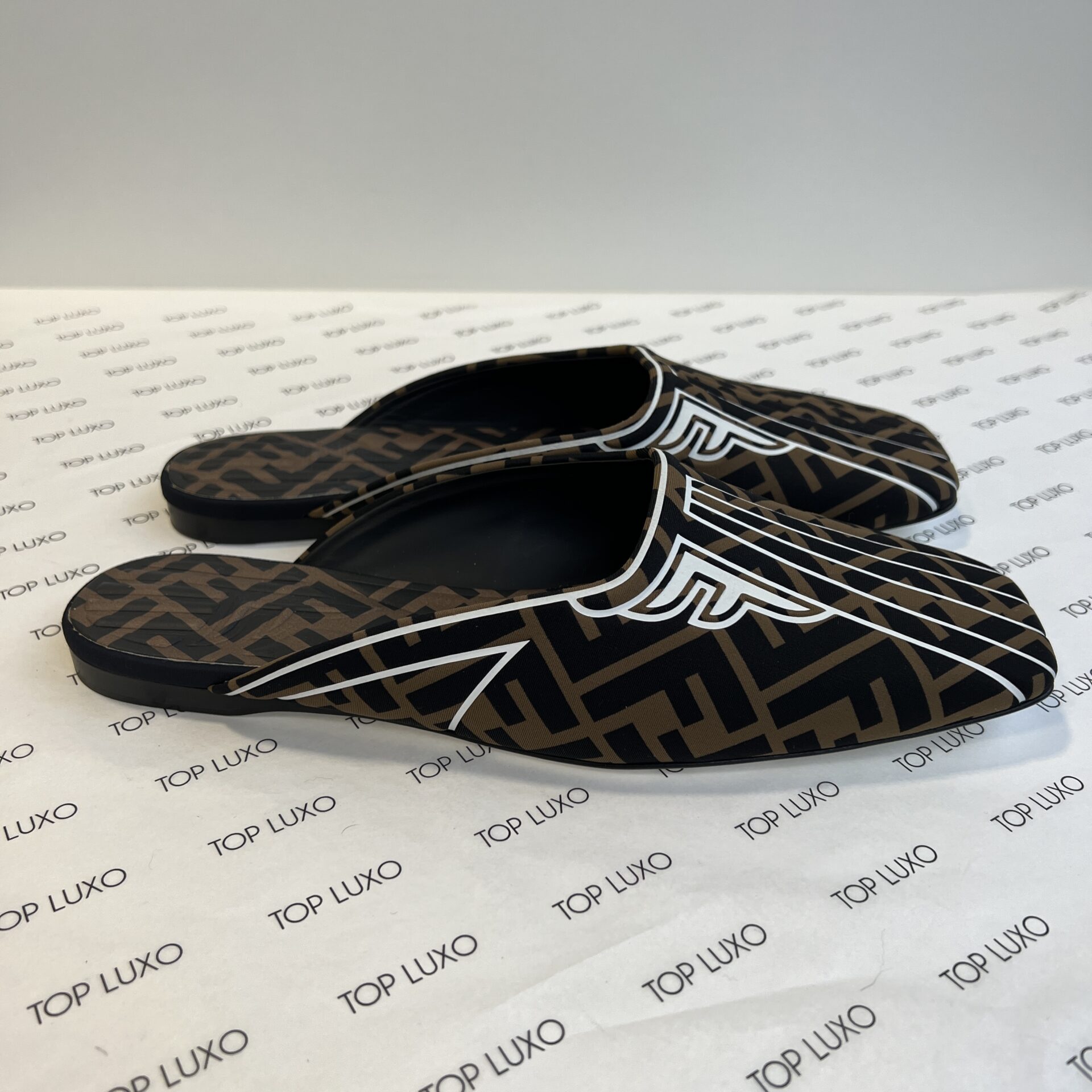 37 Fendi mule FF monograma - Top Luxo