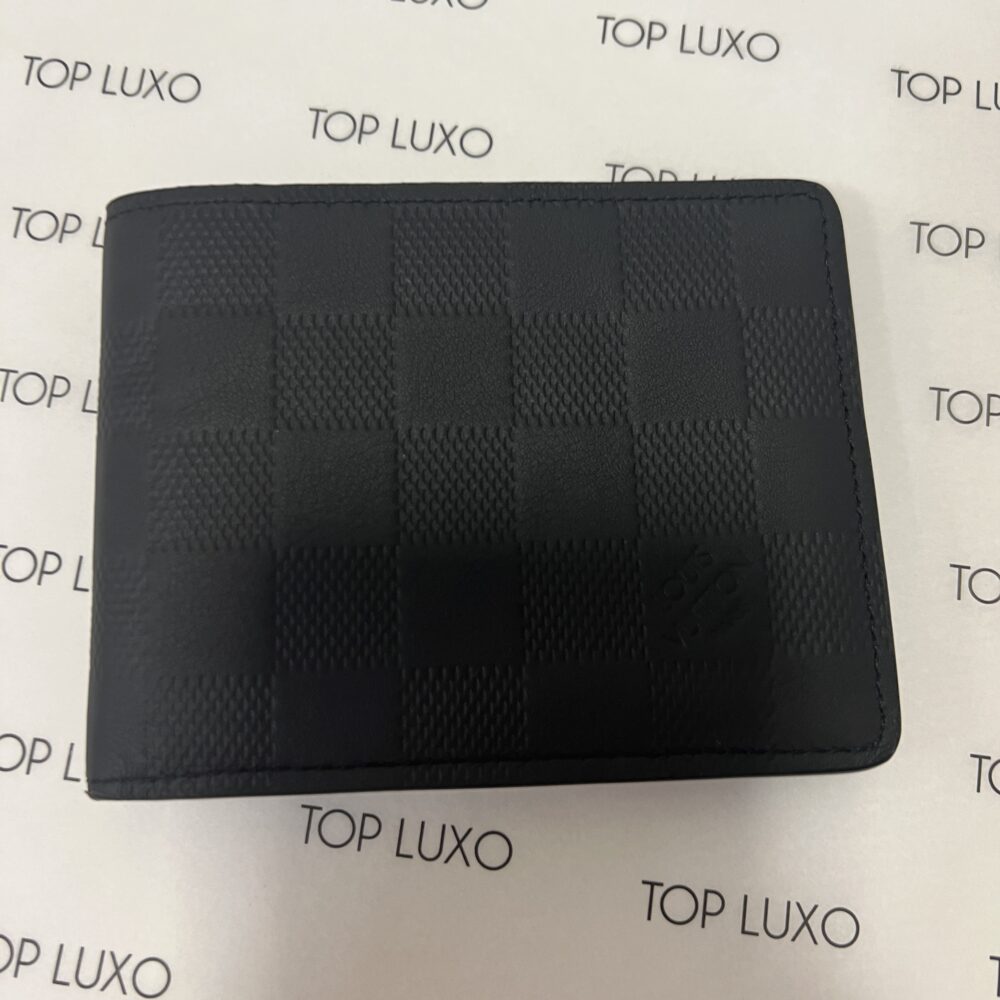 Preços baixos em CARTEIRAS masculinas Louis Vuitton Preto