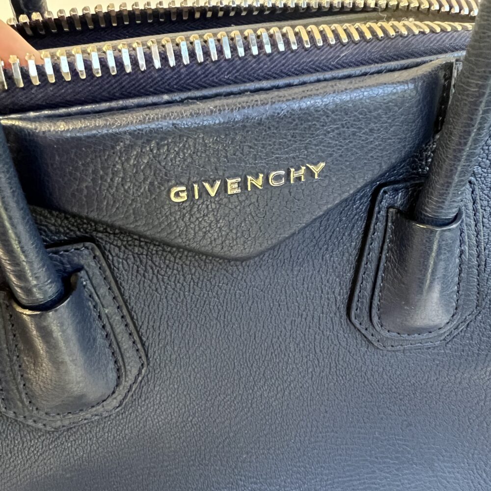Bolsas givenchy sales