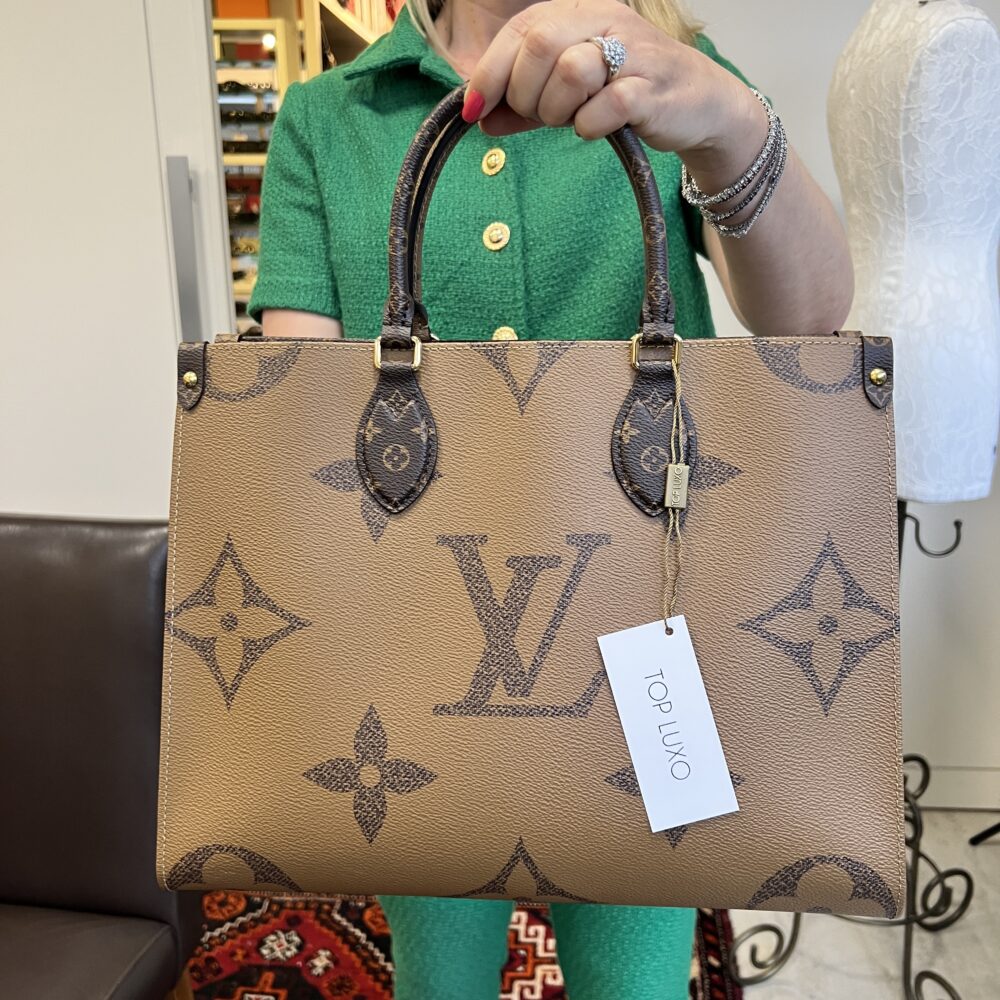 Bolsa Louis Vuitton Onthego MM Monograma - Inffino, Brechó de Luxo Online