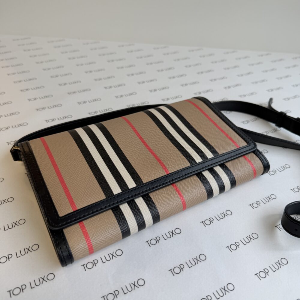 Bolsa Burberry mini com alça longa - Image 9