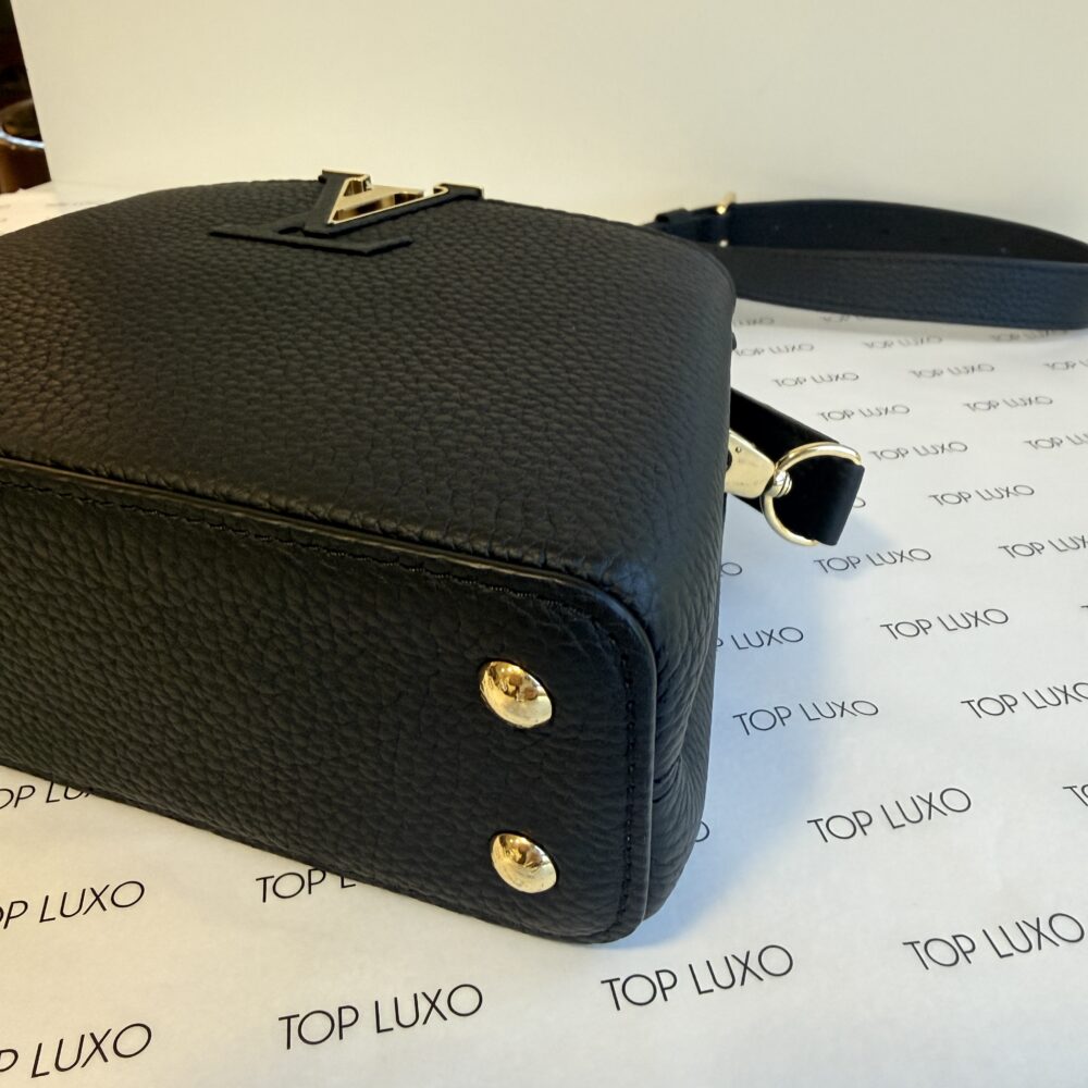 Bolsa Louis Vuitton Capucines preta mini - Image 8