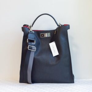 Bolsa Fendi preta tote
