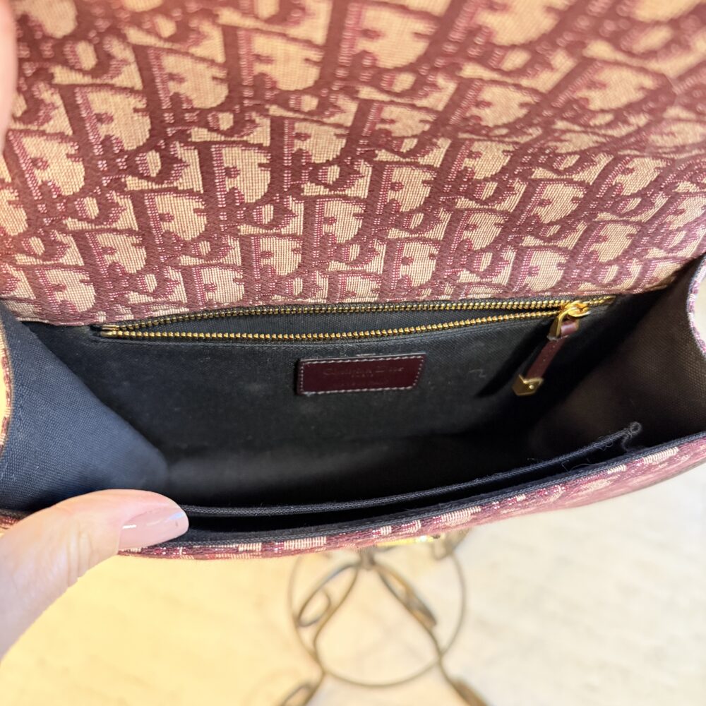 Bolsa Dior 30 montaigne oblique bordeaux - Image 11