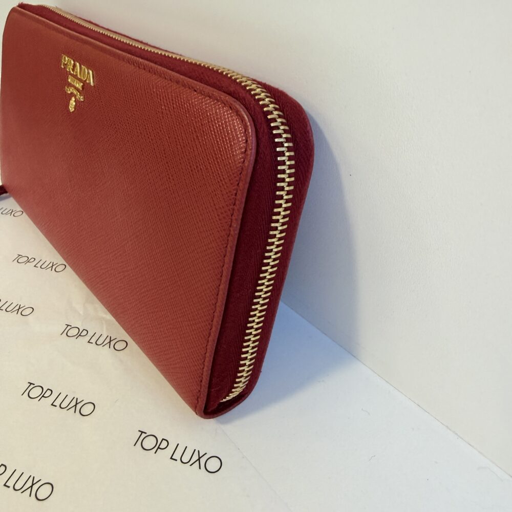 Carteira Prada zippy vermelha saffiano - Image 8