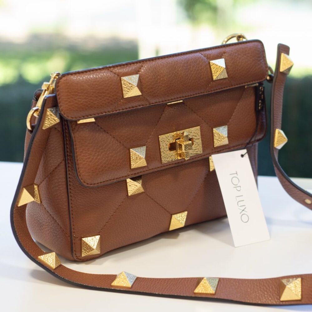 Bolsa Valentino caramelo roman stud media - Image 4