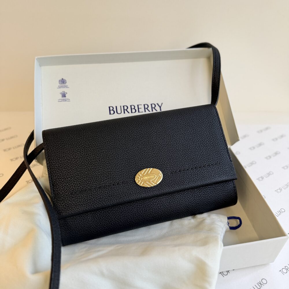 Bolsa Burberry preta Cotswolds mini