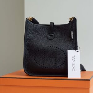 Bolsa Hermès preta Evelyne 16 amazone