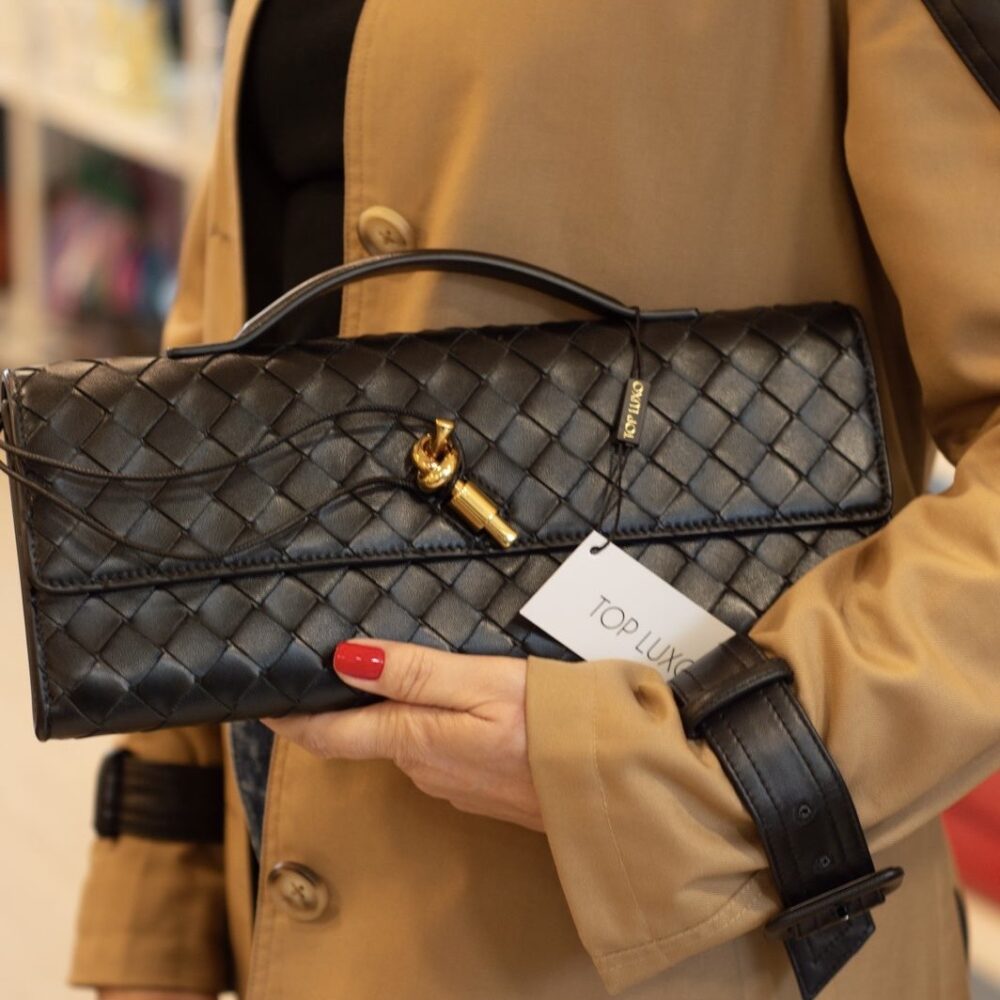 Clutch Bottega Veneta preta Andiamo - Image 3