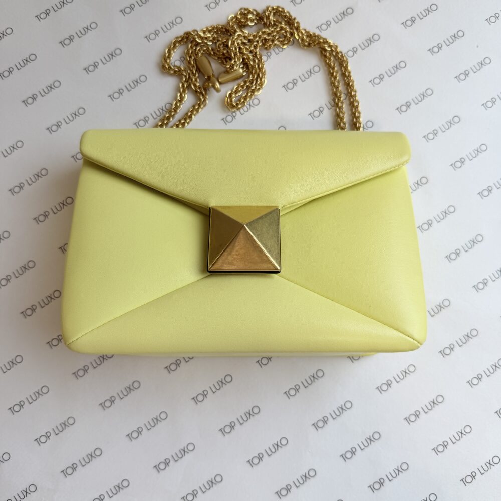 Bolsa Valentino amarela One stud small - Image 10