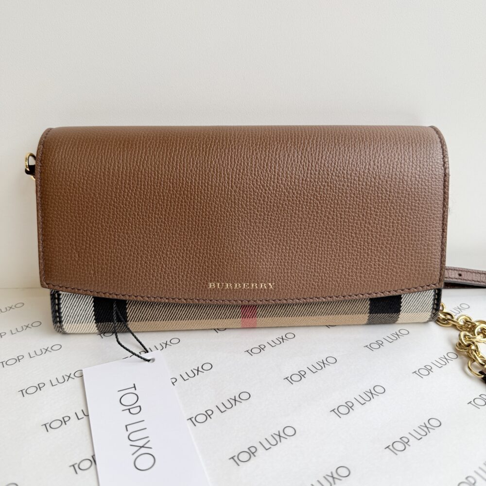 Bolsa Burberry clutch caramelo - Image 6