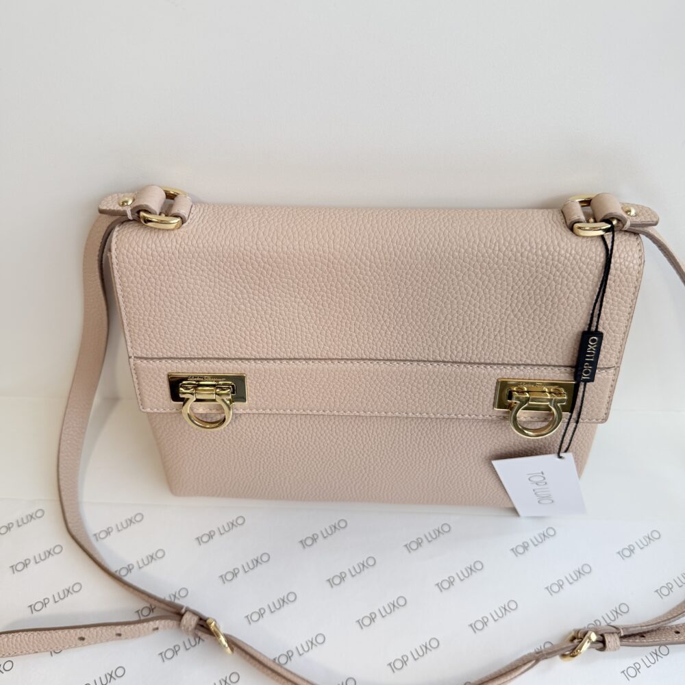 Bolsa Ferragamo nude couro - Image 4