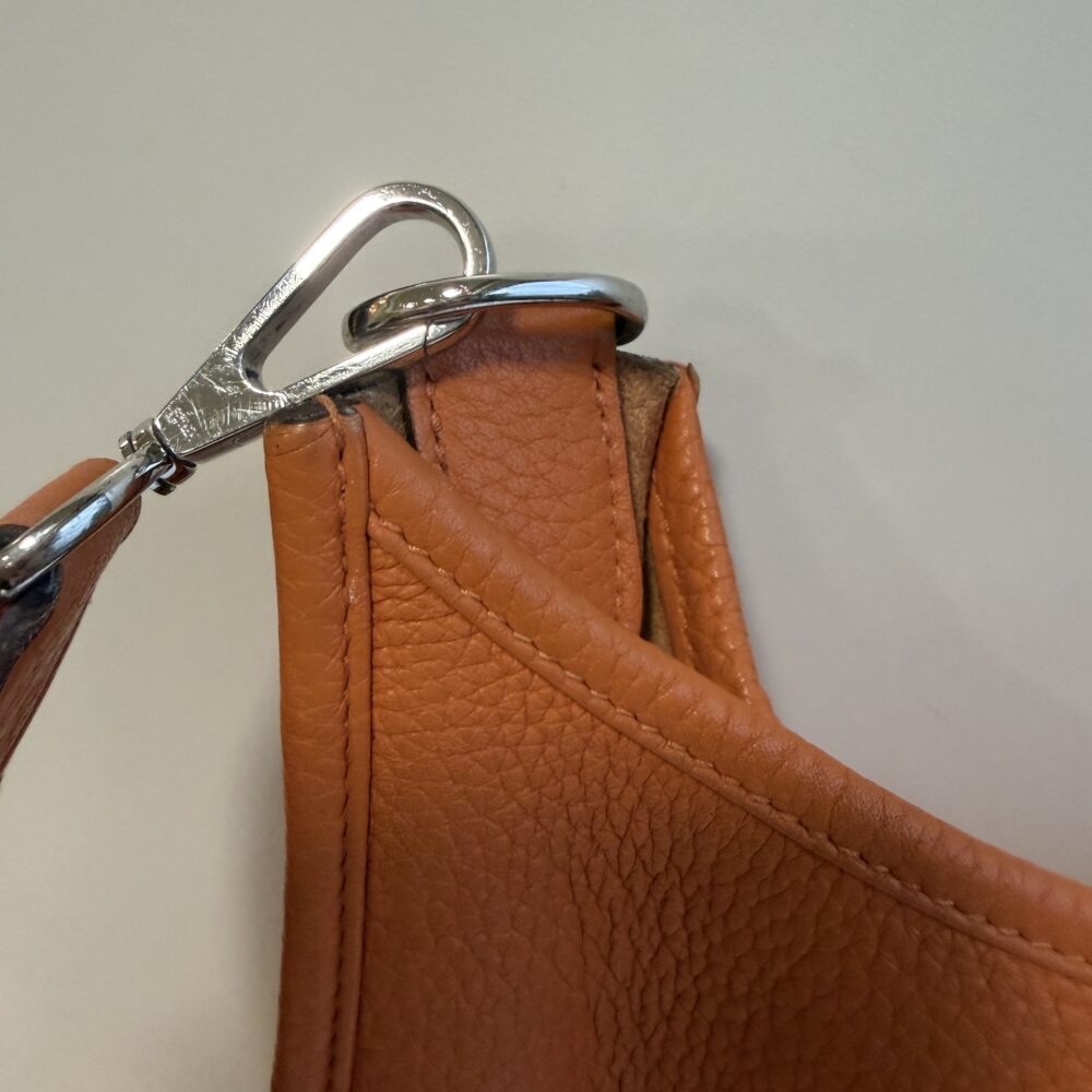 Bolsa Hermès laranja Evelyne 33 - Image 4
